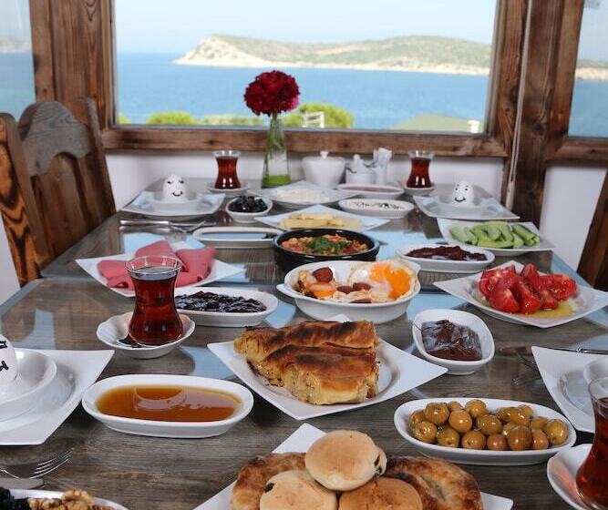 هتل Arya Karaburun