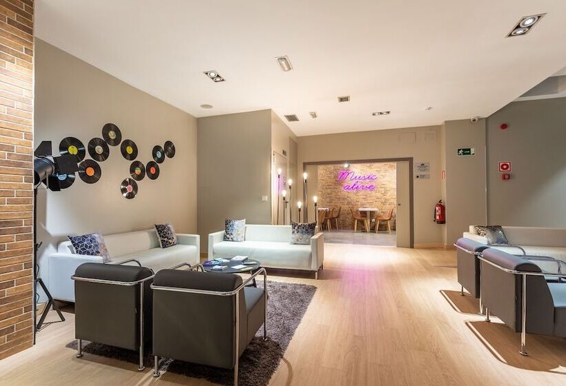 هتل Colectia Urumea