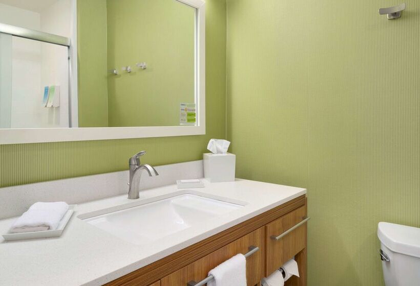 فندق Home2 Suites By Hilton Charlotte Airport