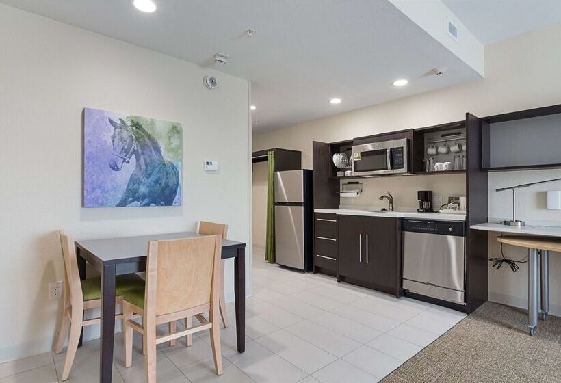 ホテル Home2 Suites By Hilton Dallas Grand Prairie