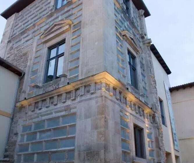 هتل Real Colegiata San Isidoro