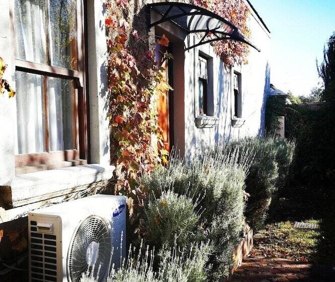 ペンション Old House Lodge
