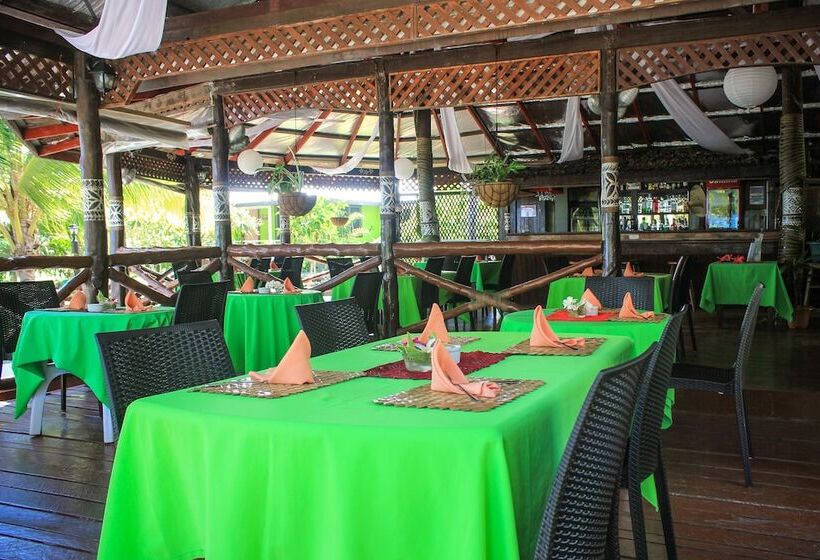 استراحتگاه Va I Moana Seaside Lodge