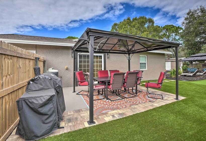 Beachy Palm Harbor Escape: Swim Spa Pool & Gazebo