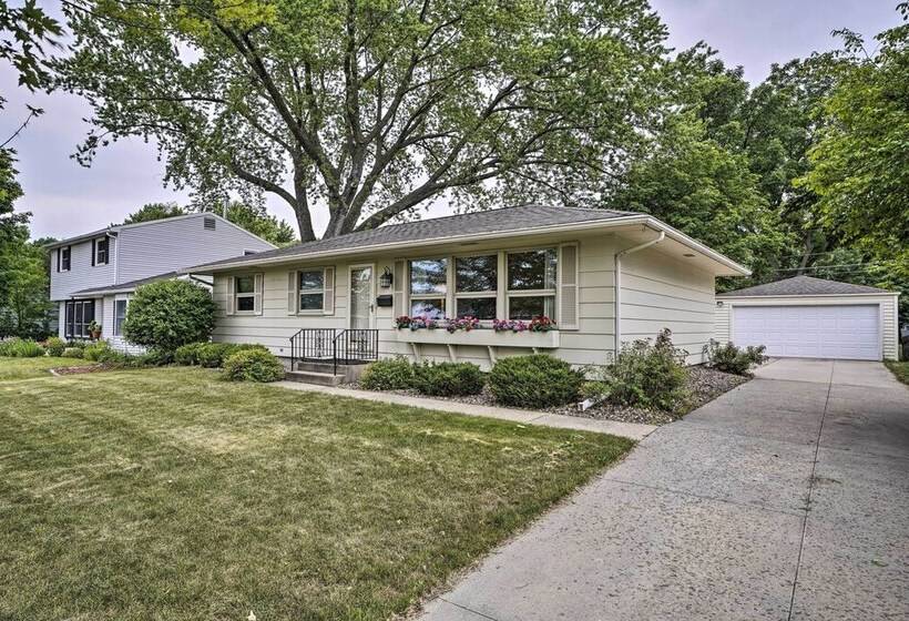Charming Rochester Home   2 Mi To Mayo Clinic!