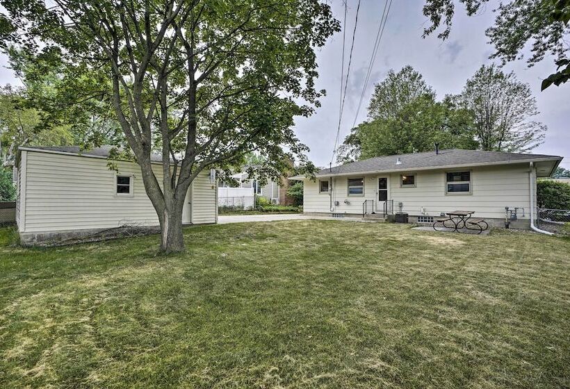 Charming Rochester Home   2 Mi To Mayo Clinic!