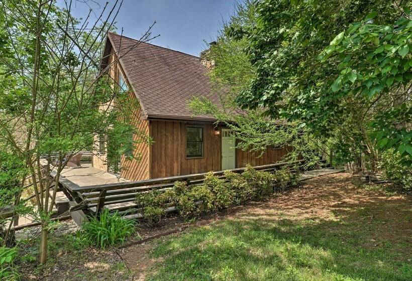 Cozy Cabin W/ Mtn Views,  7 Mi To Weaverville!