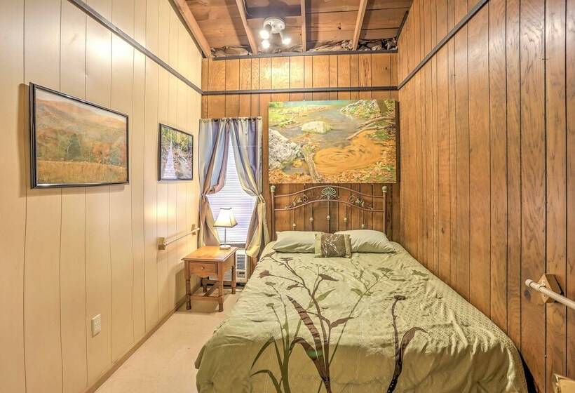 Enormous Mountaintop Marble Falls Home W/fire Pit!