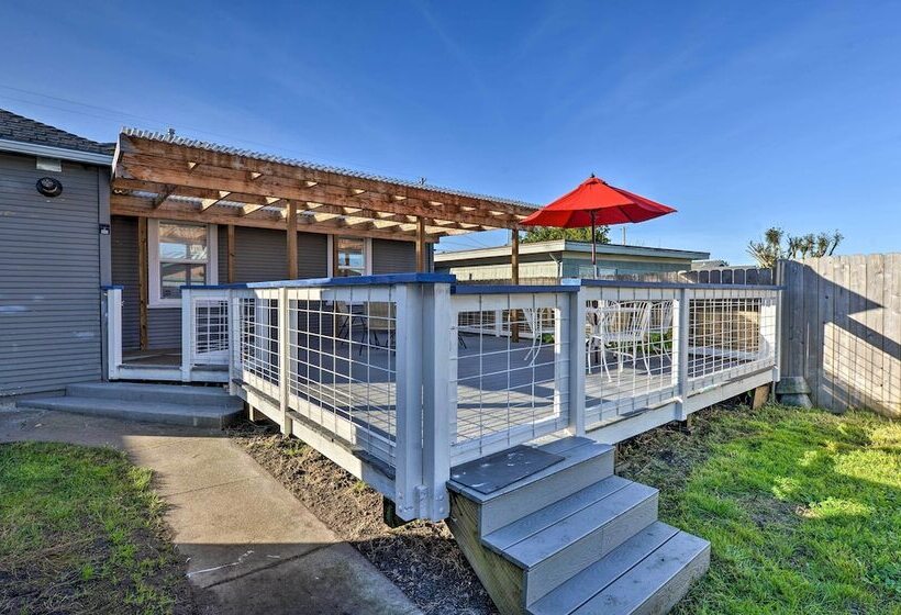 Eureka Cottage Near Sequoia Park & Old Town!