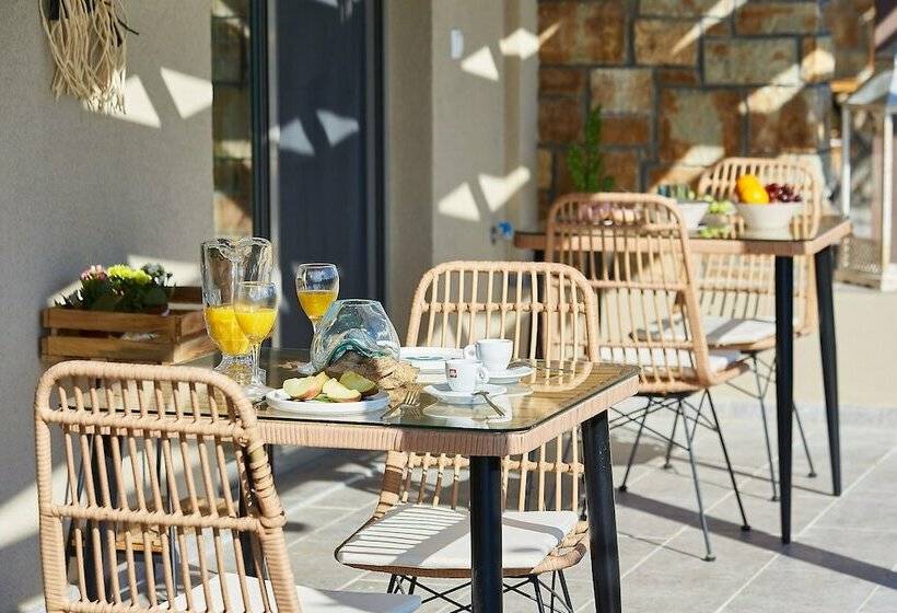 Flamingo View Suites