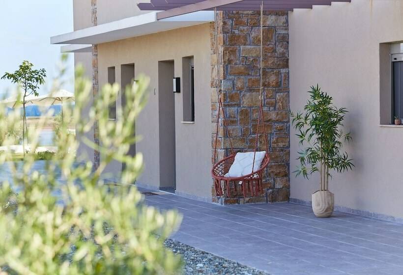 Flamingo View Suites