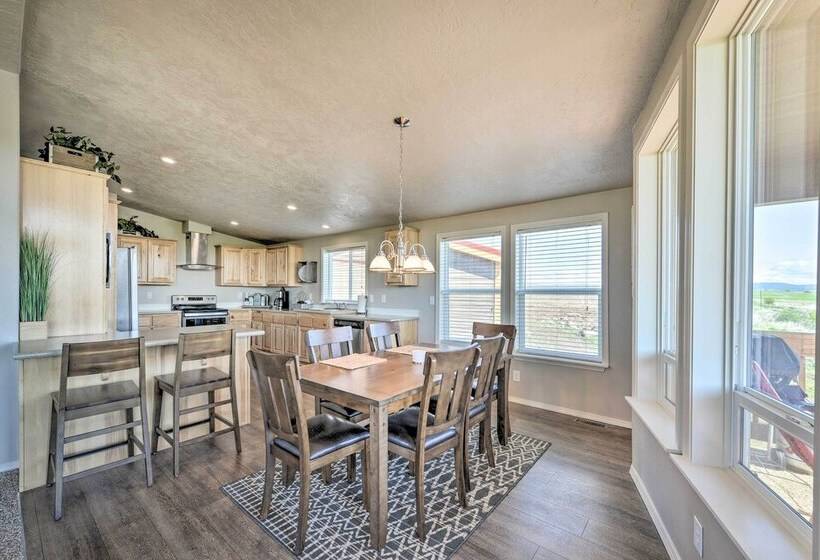 Griffel River Ranch W/ Views   An Anglers Dream!