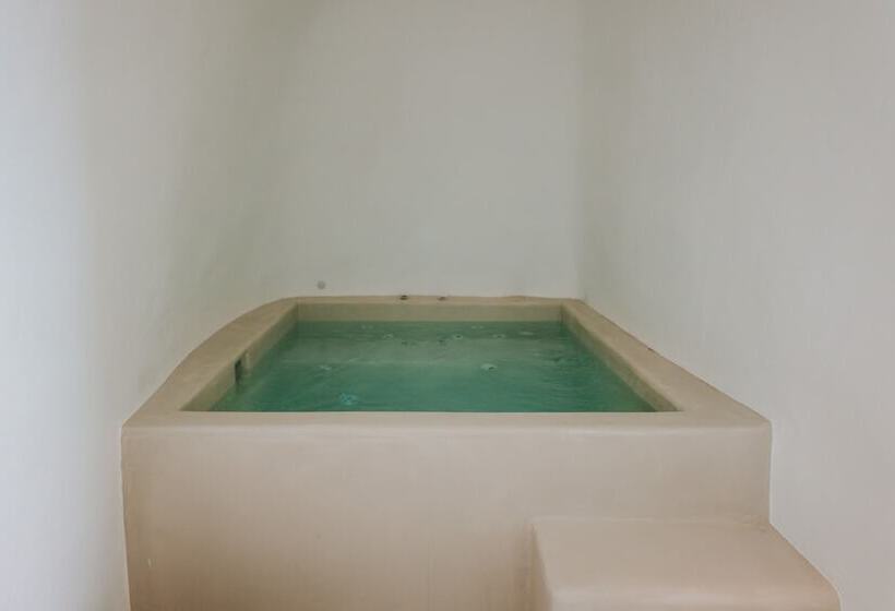 هتل Casasunsha Hybrid Retreat Santorini