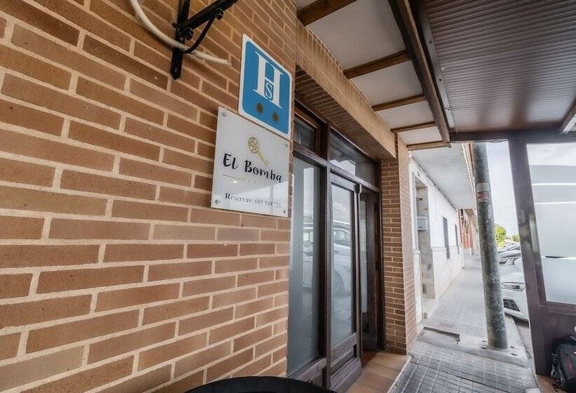בית מלון כפרי Hostal El Bomba