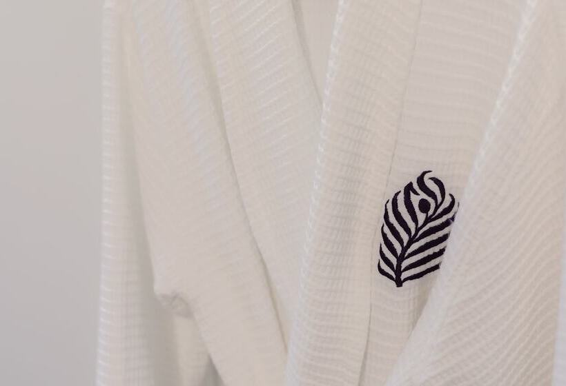 فندق Lily Hall A Boutique