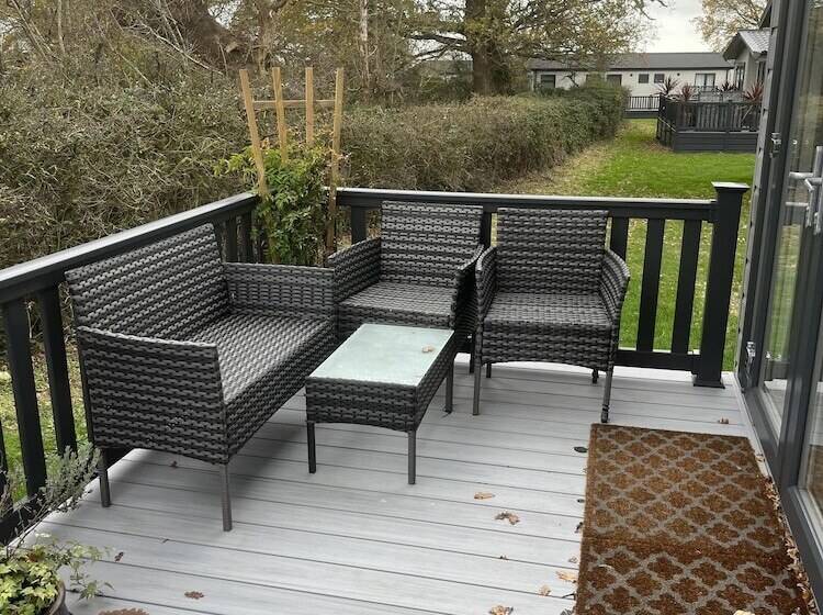 בית מלון כפרי St Helens   Lodge   Sleeps 4   Pets Allowed   Pool
