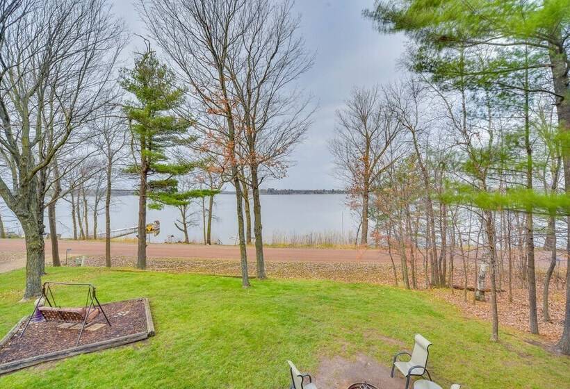 Modern Log Cabin W/ Rec Room, Steps To Lake!