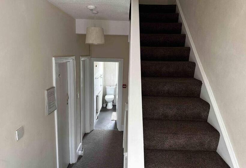 پانسیون Silverdale House