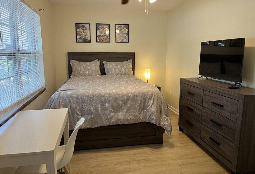 بنسيون Zenhomes In Brandon Near Tampa Valrico Seffner