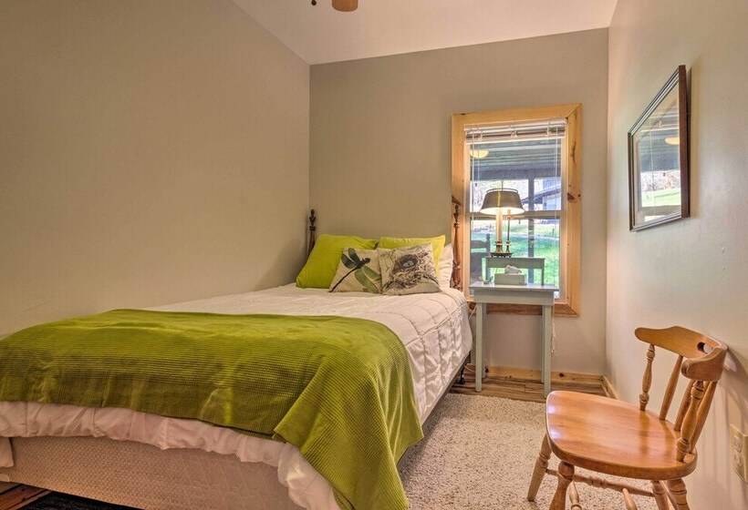 Cherokee Nat L Forest Retreat: Renovated Cabin!