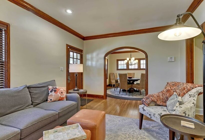 Quiet  Twin Ridge  Omaha House: Screened In Porch!