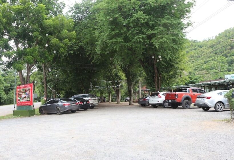 استراحتگاه Mont Blanc Glamping Khao Yai