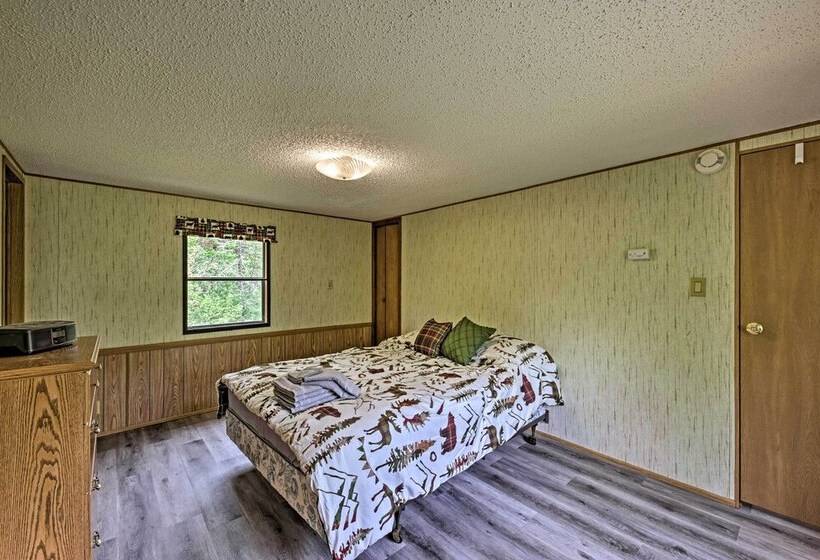 Secluded Woodsy Cabin: Hike, Fish, Hunt + Atv!