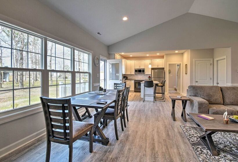 Spacious Home < 1 Mi To Kiptopeke State Park!