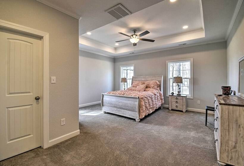 Spacious Home < 1 Mi To Kiptopeke State Park!