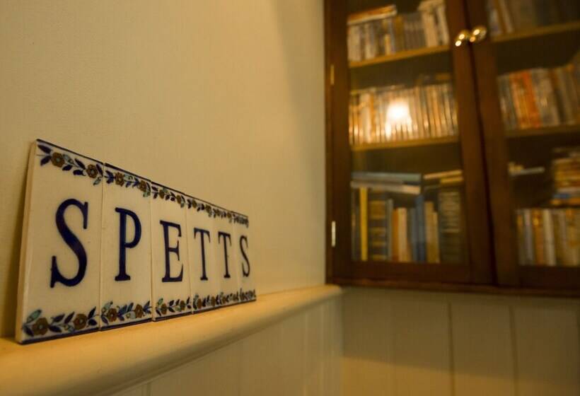 Spetts Cottage