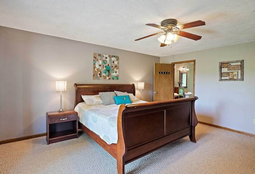 Tranquil Family Home W/ Yard, 14 Mi To Springfield