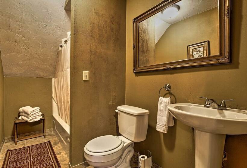 Tranquil Family Home W/ Yard, 14 Mi To Springfield