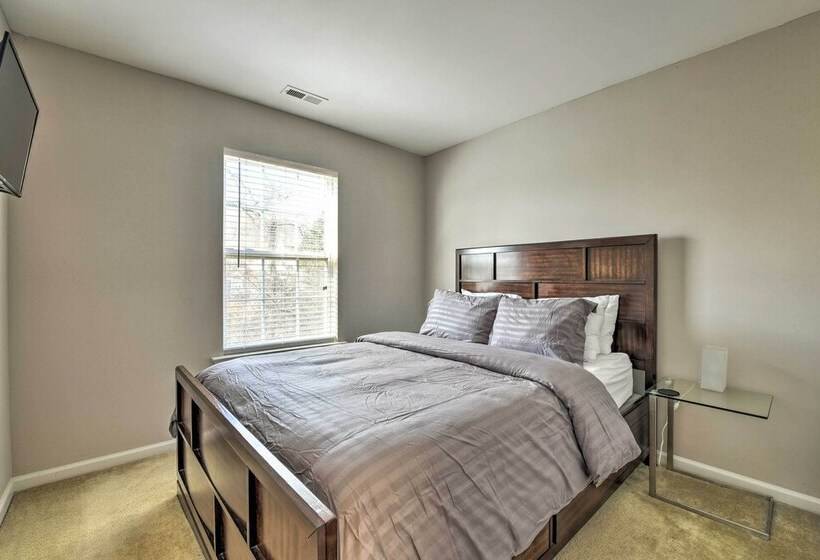 Charlotte Family Retreat W/ Deck, Near Uncc!