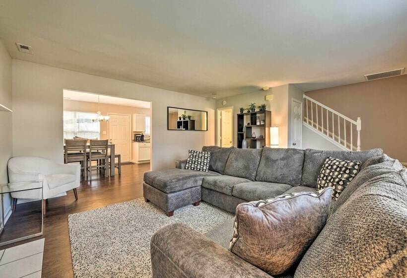 Charlotte Family Retreat W/ Deck, Near Uncc!