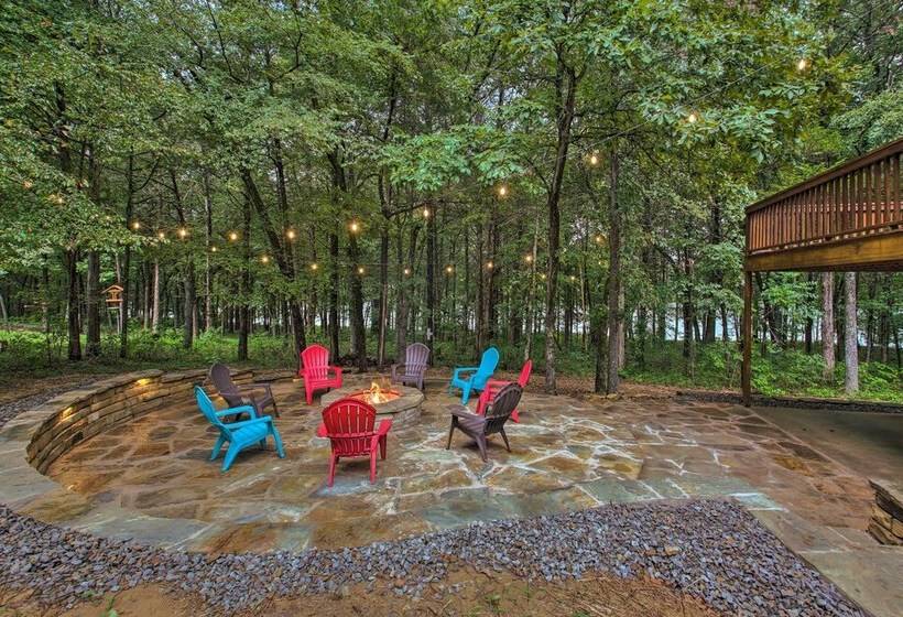 Waterfront Lake Dardanelle Home W/ Dock & Fire Pit