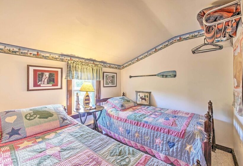 Acadia National Park Home W/ Deck & Ocean View!