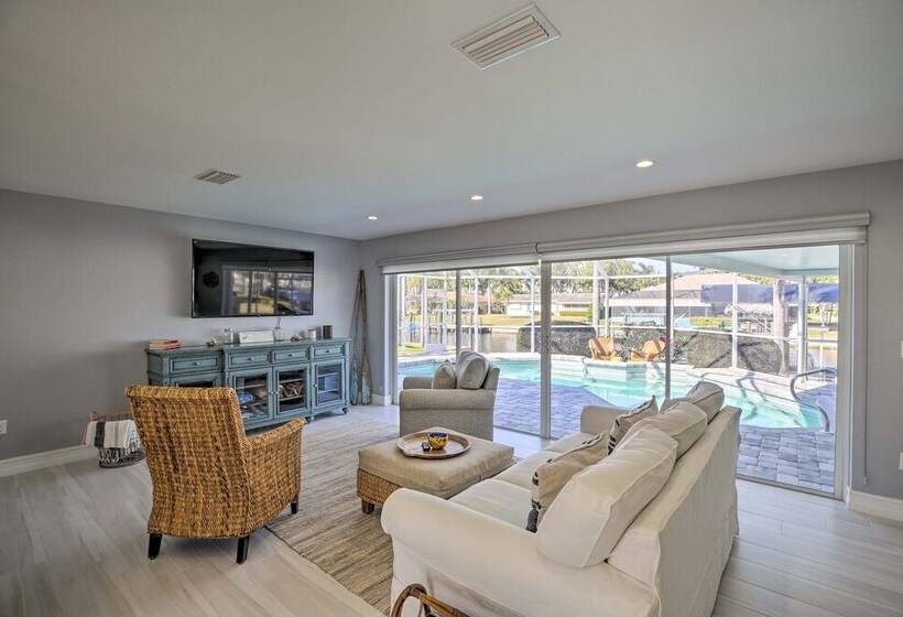 Canalfront Cape Coral Home With Dock & Bbq!