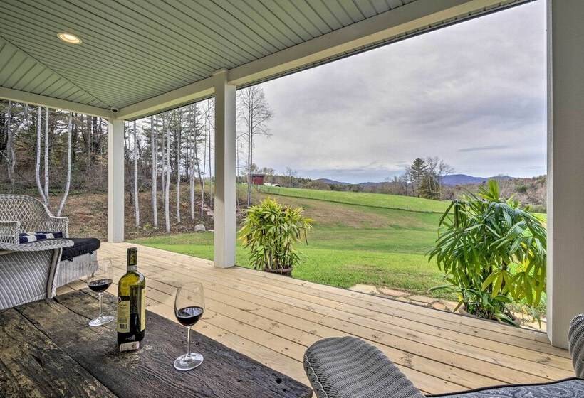 Charming Fairview Home On 40 Acre Horse Farm!