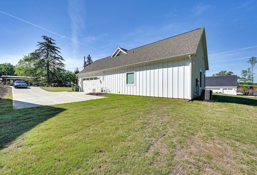 Clemson Home Near Memorial Stadium, Lake Hartwell!