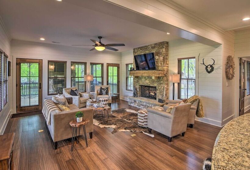 Gated Glenville Cottage: Hike, Fish, & Golf!