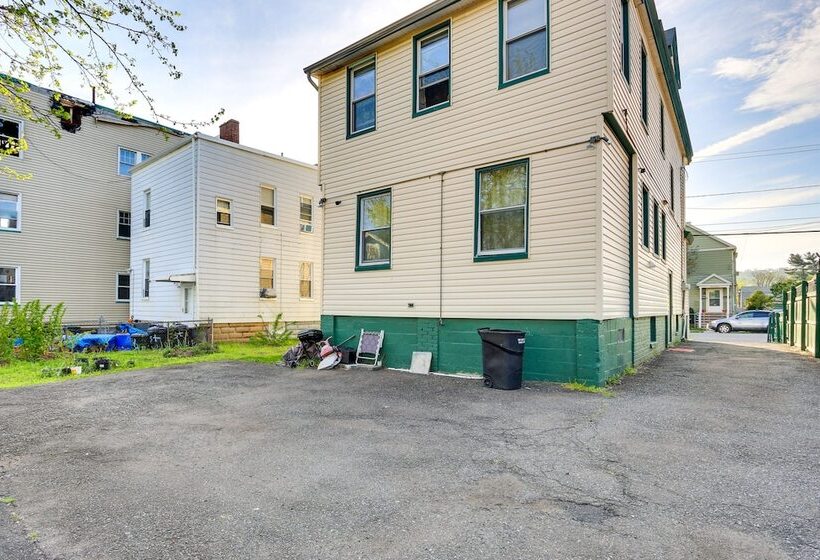 Cozy + Convenient West Orange Home   16 Mi To Nyc!
