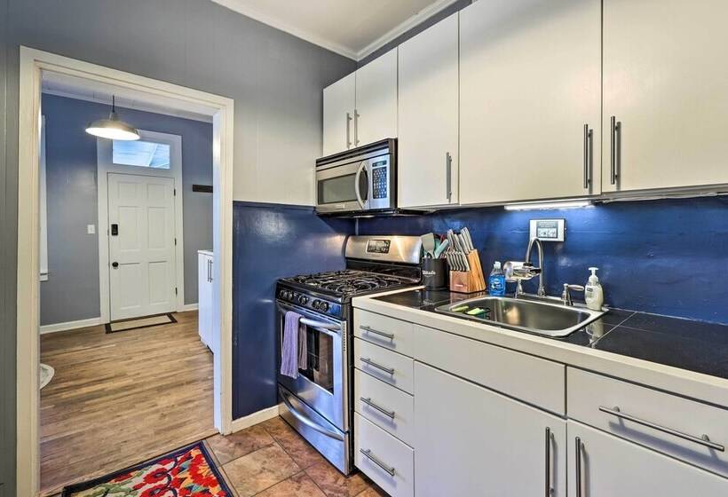 Cozy Eureka Springs Cottage, Walk To Dtwn!