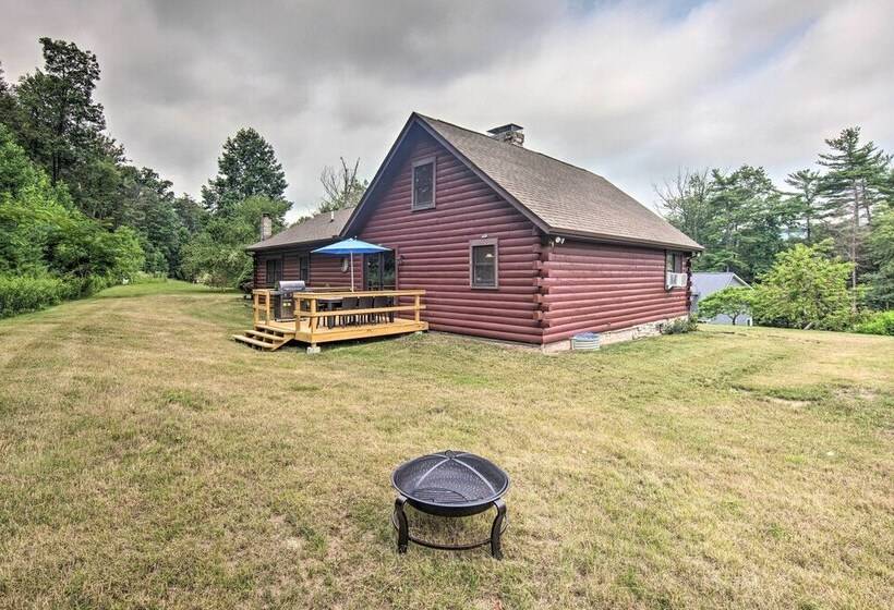 Cozy Family Friendly Pine Grove Cabin W/ Fire Pit!