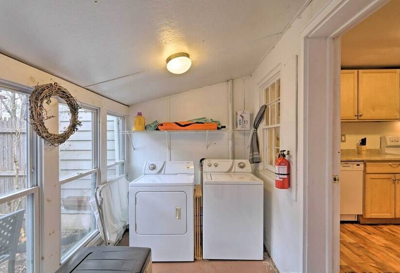 Cozy Lambertville Abode In The Heart Of Downtown!