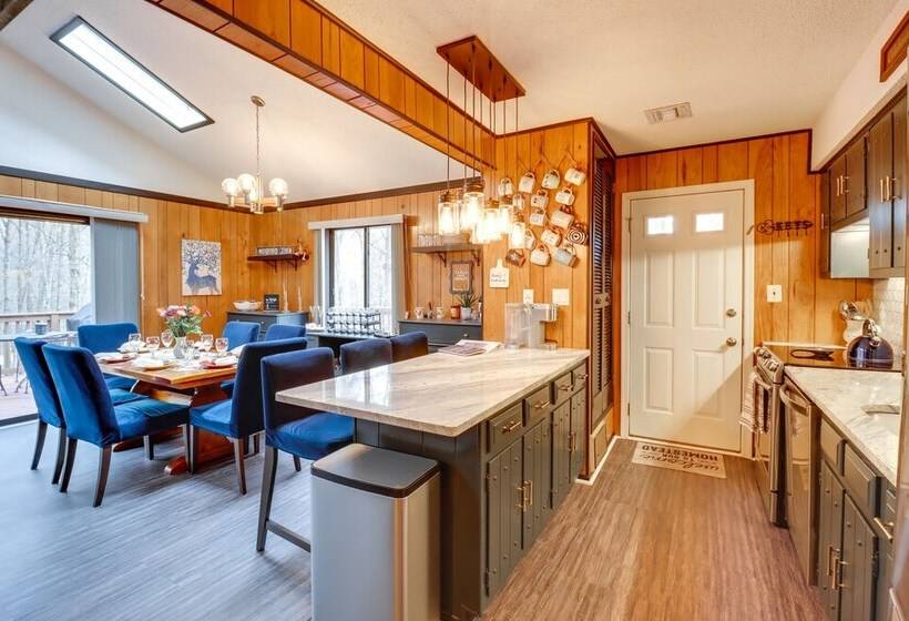 Gouldsboro Cabin W/ Game Room   Near Lakes!