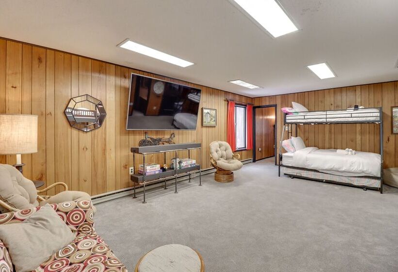 Gouldsboro Cabin W/ Game Room   Near Lakes!