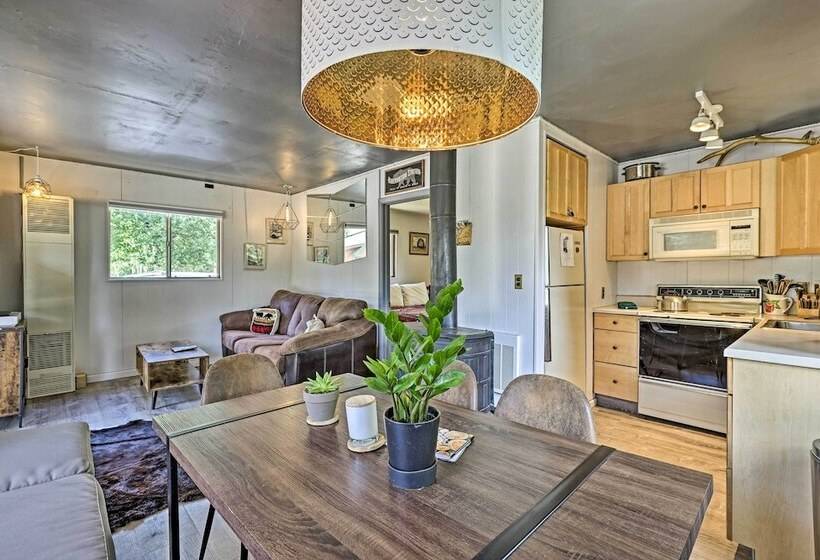 Direct Beach Access: Grand Lake Cabin W/ Deck!