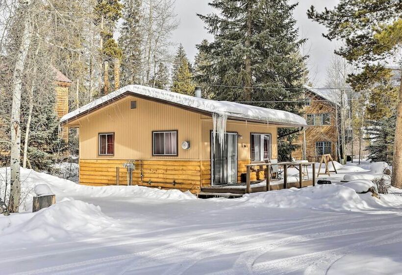 Direct Beach Access: Grand Lake Cabin W/ Deck!