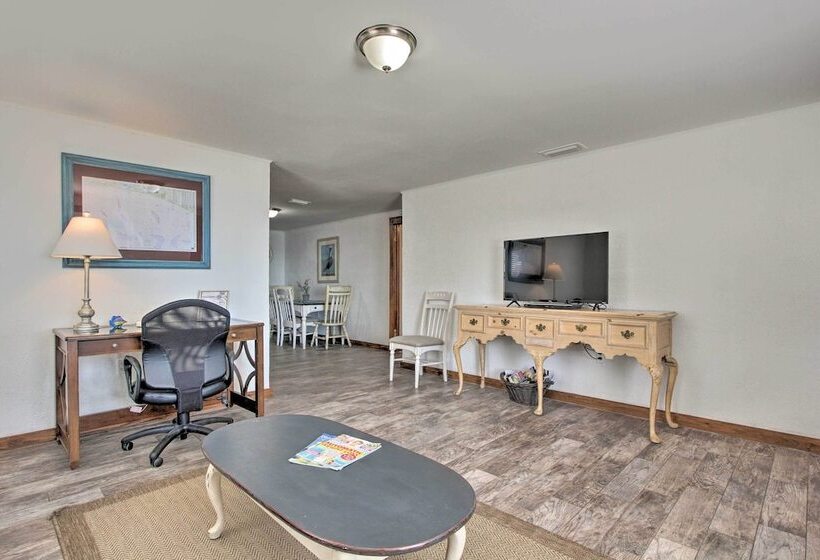 Live Like A Local   Bayfront Panama City Home