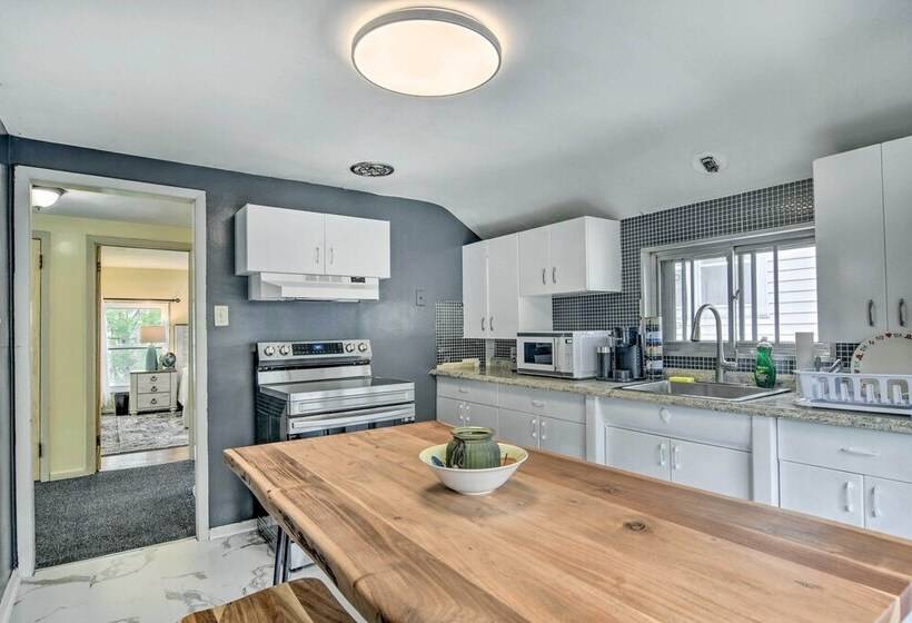 Lovely Buffalo Home, 21 Mi To Niagara Falls